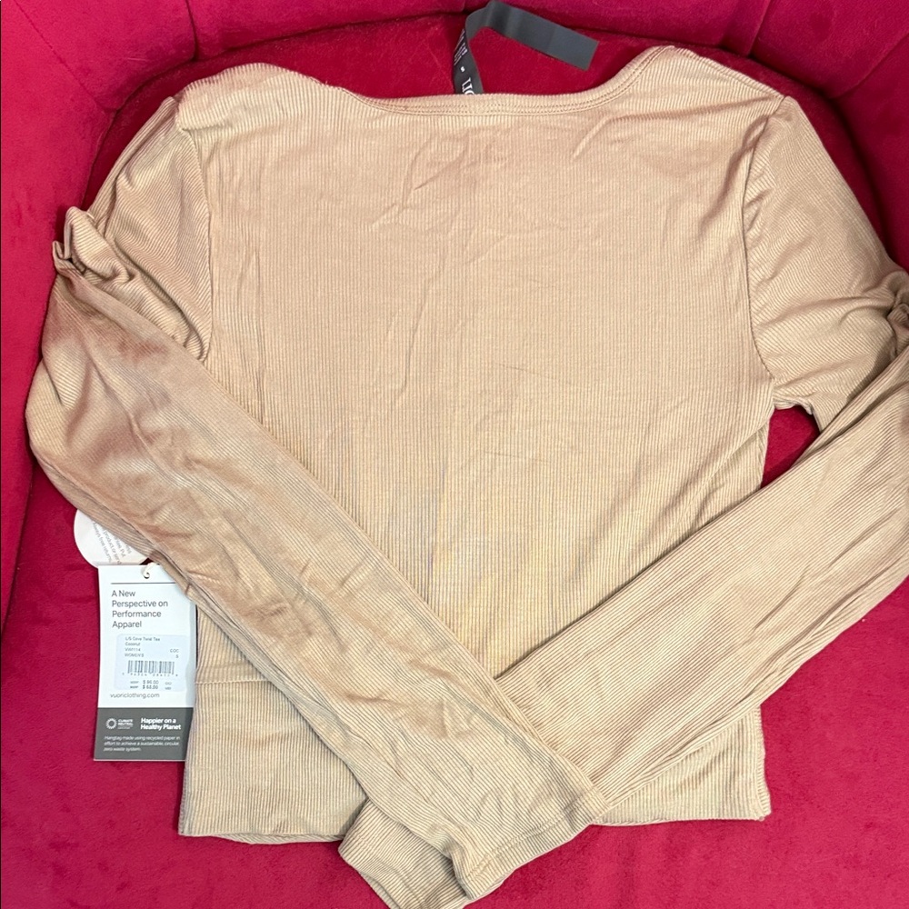 Vuori Long Sleeve Cove Twist Tee - Picture 6 of 9